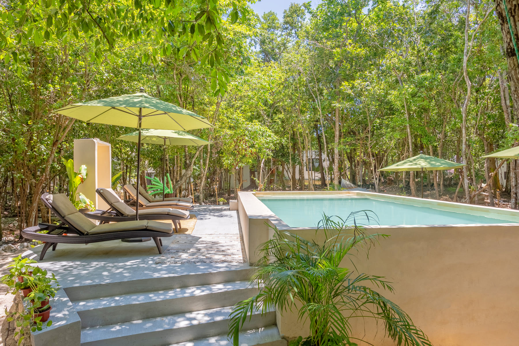 The pool at Tulili
